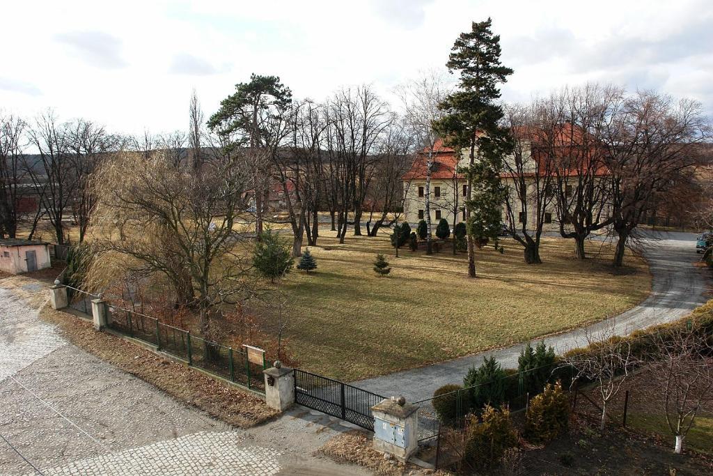 Palac Kietlin Niemcza Esterno foto